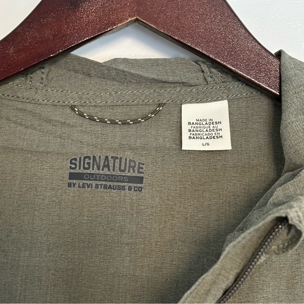 • NWT! [Levi’s] Lightweight Parka • - Picture 4 of 10